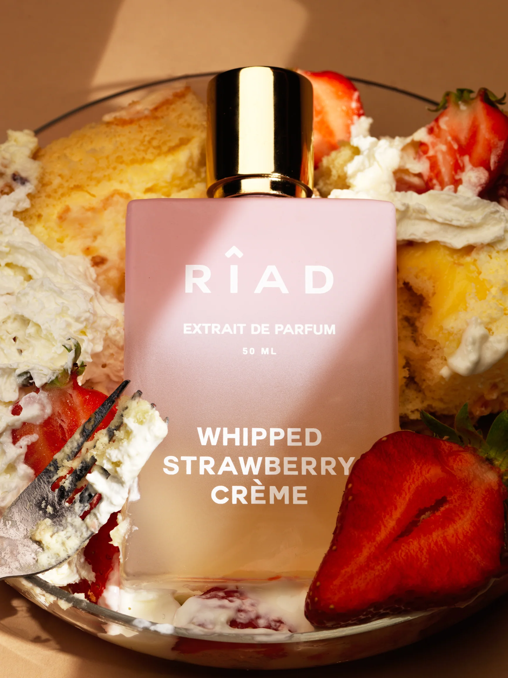 WHIPPED STRAWBERRY CRÈME - Image 5